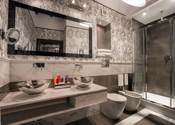 The At The Forum Luxury Collection - The At The Forum 5*