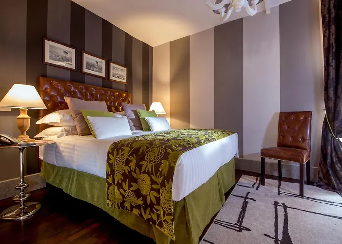 The At The Forum Luxury Collection - The At The Forum Otel